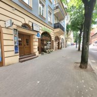 Lokal na sprzedaż
